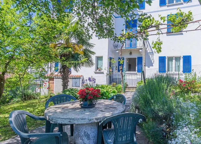 Elisabetta - Gla115 By Interhome Gera Lario