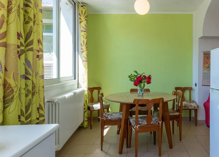 Elisabetta - Gla115 By Interhome Gera Lario