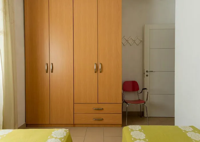 Elisabetta - Gla115 By Interhome Gera Lario