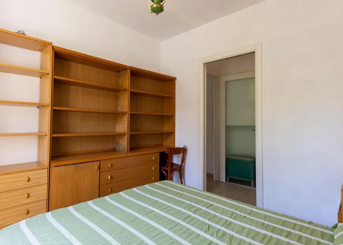 Elisabetta - Gla115 By Interhome جيرا لاريو